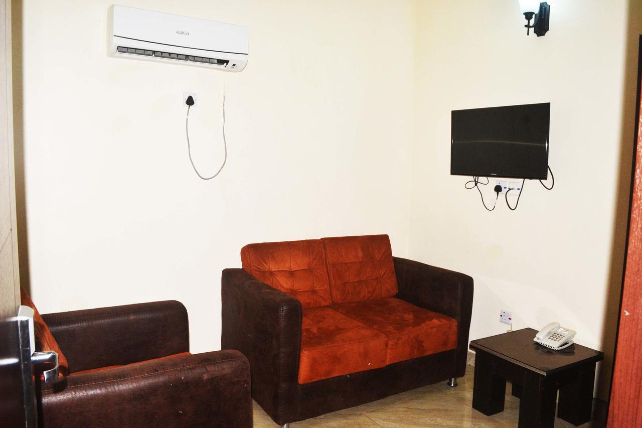 Grand Capital Hotel Akure 外观 照片